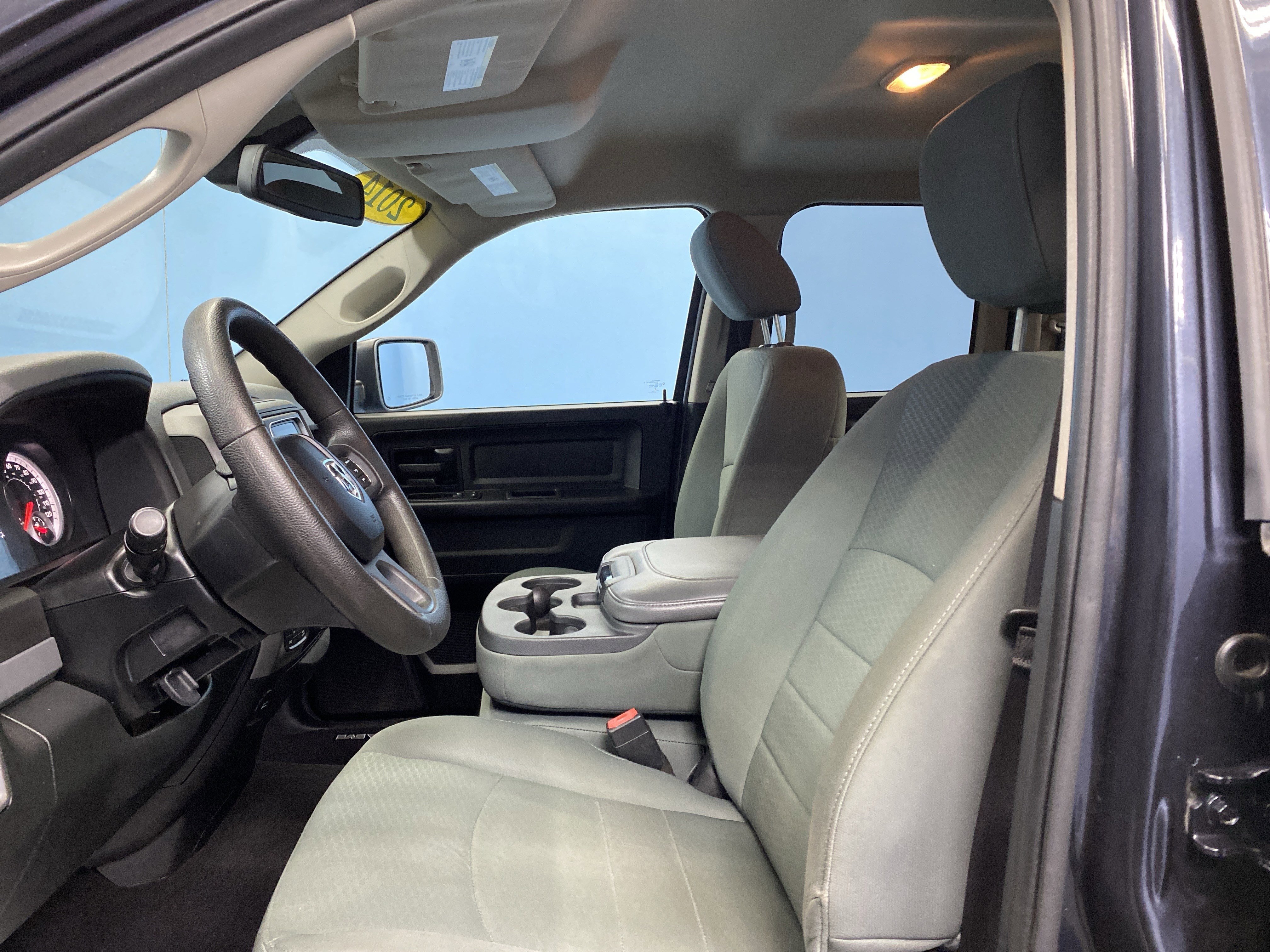 Used 2014 RAM 1500 Express image 9