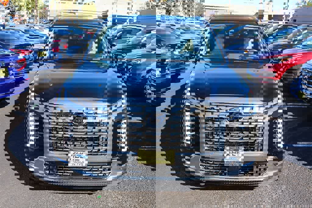 Used 2023 Hyundai Palisade Calligraphy w/ Cargo Package image 2