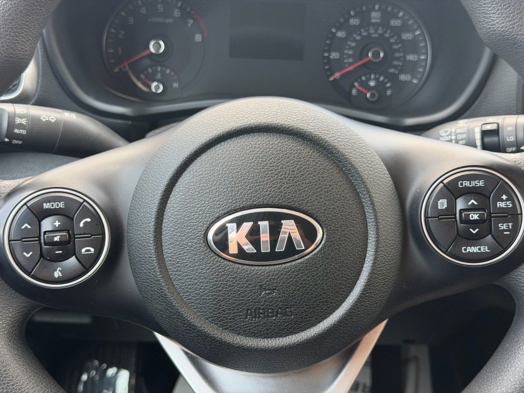 Used 2020 Kia Soul LX FWD image 13