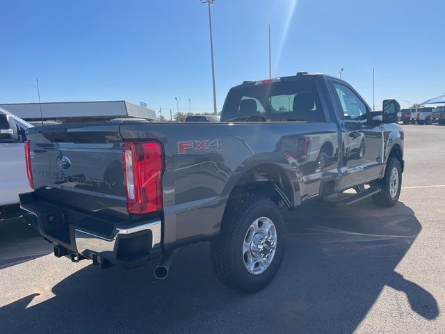 New 2026 Ford F350 XLT w/ FX4 Off-Road Package image 3