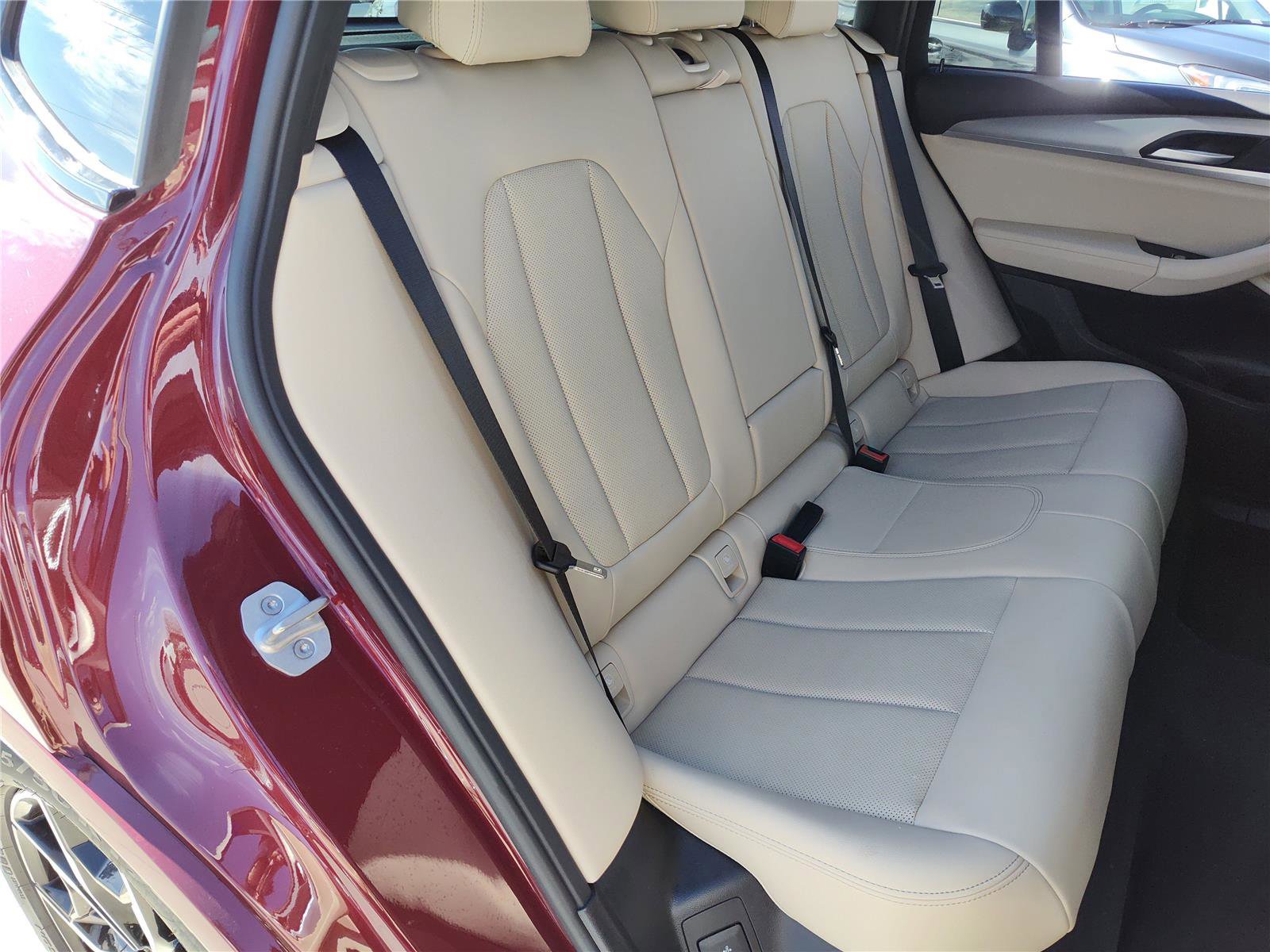 Certified 2025 BMW X4 xDrive30i image 26