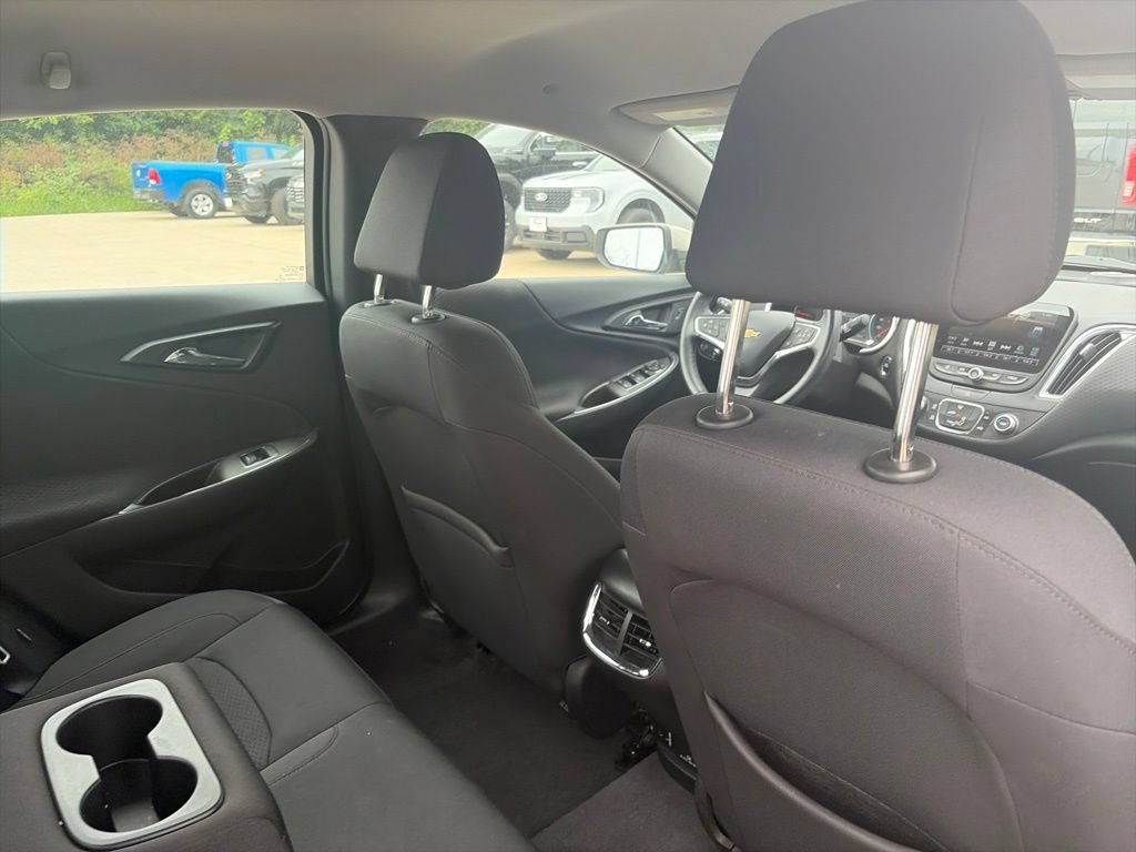 Used 2016 Chevrolet Malibu LT FWD image 13