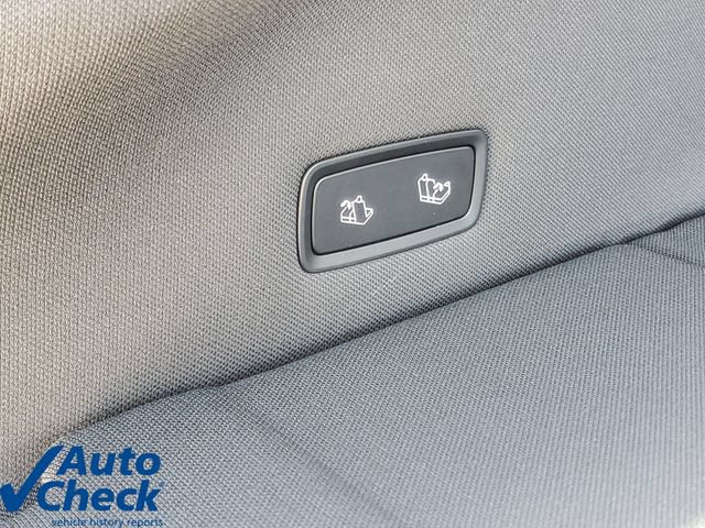 Used 2026 Tesla Model Y 2WD image 10