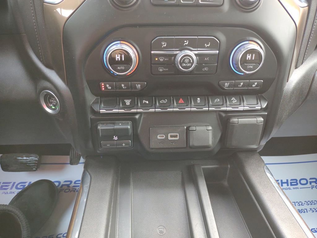 Used 2022 Chevrolet Silverado 3500 High Country image 32