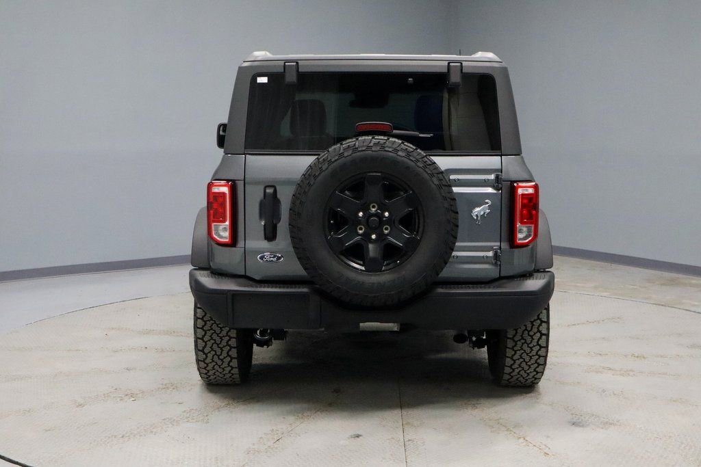 Certified 2024 Ford Bronco Black Diamond image 8