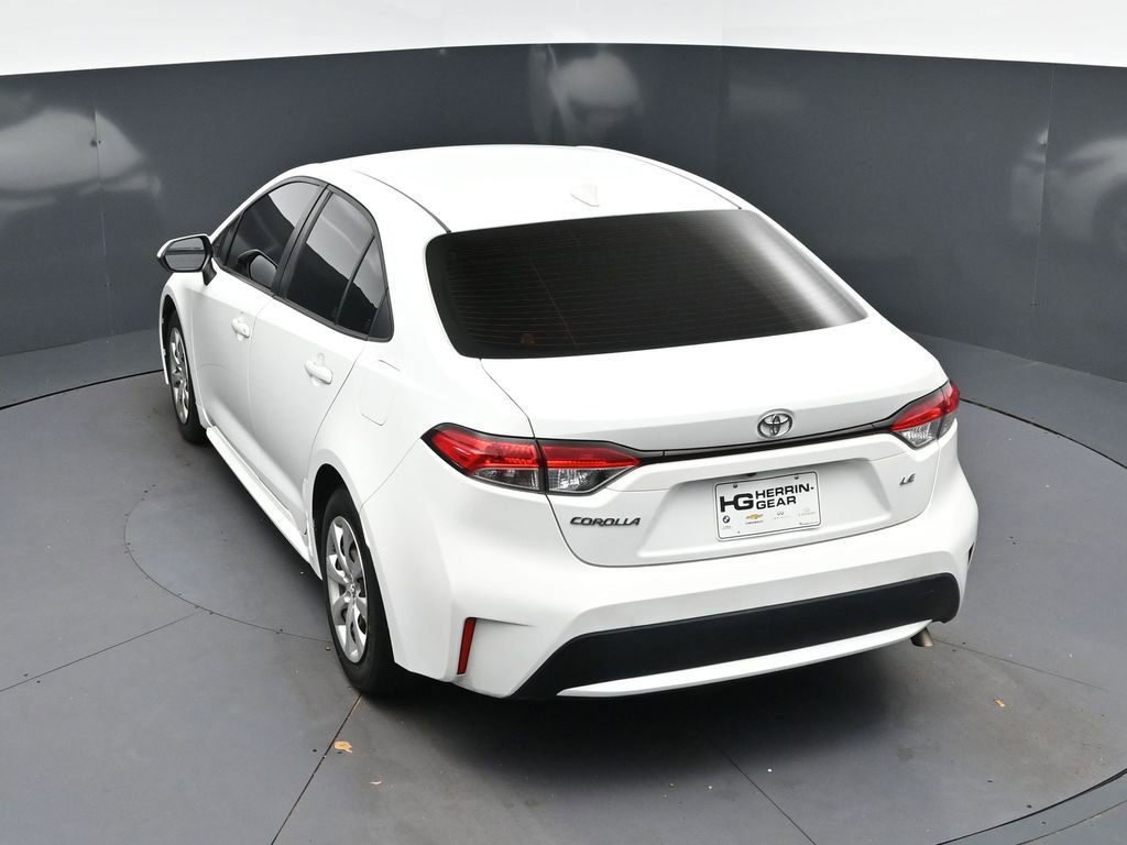 Used 2022 Toyota Corolla LE FWD image 34