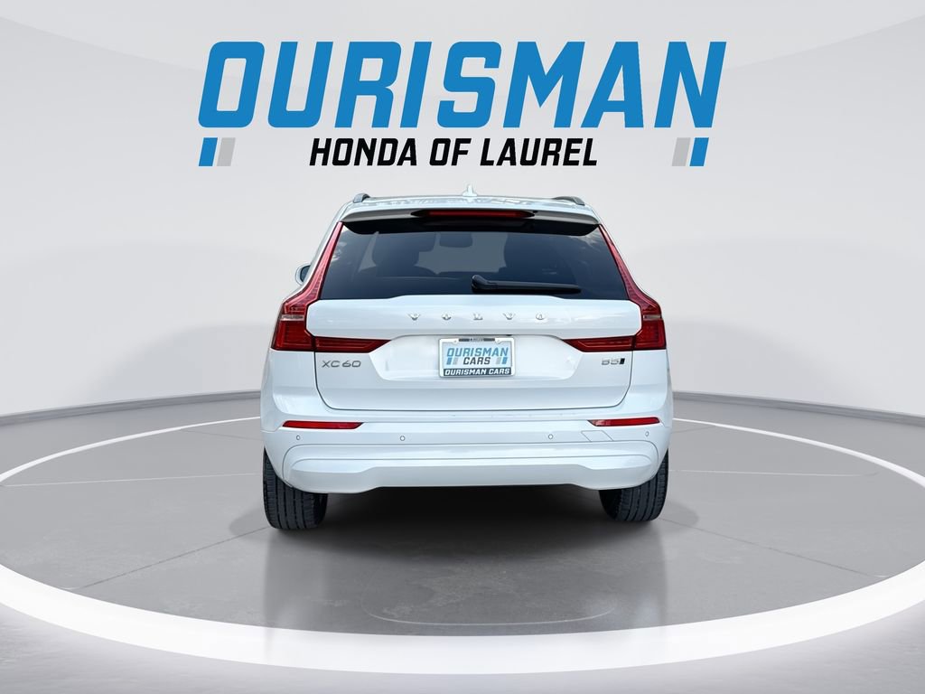 Used 2022 Volvo XC60 B5 Momentum image 7