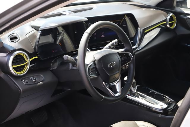 Used 2025 Chevrolet Trax ACTIV w/ Driver Confidence Package image 12