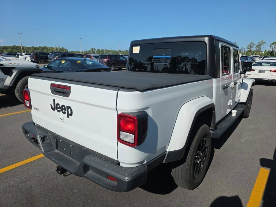 Used 2022 Jeep Gladiator Sport AWD/4WD image 8
