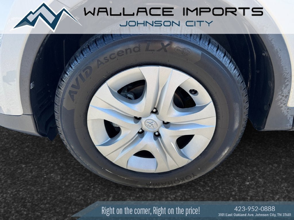 Used 2013 Toyota RAV4 LE FWD image 9