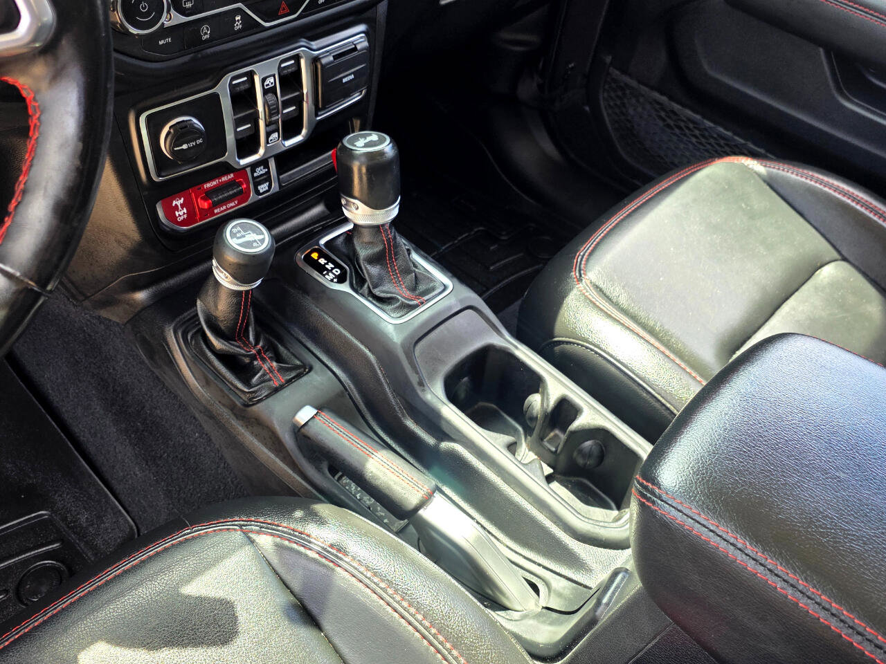 Used 2021 Jeep Wrangler Unlimited Rubicon image 9