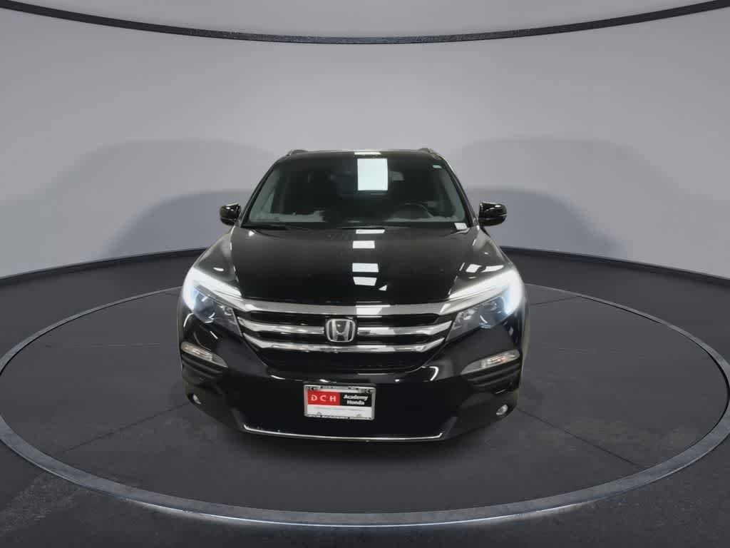 Used 2017 Honda Pilot Touring image 3