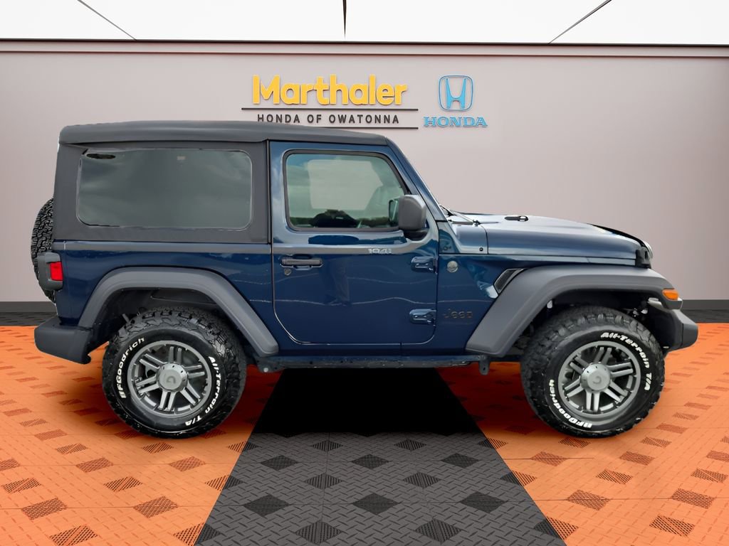 Used 2025 Jeep Wrangler Sport AWD/4WD image 6