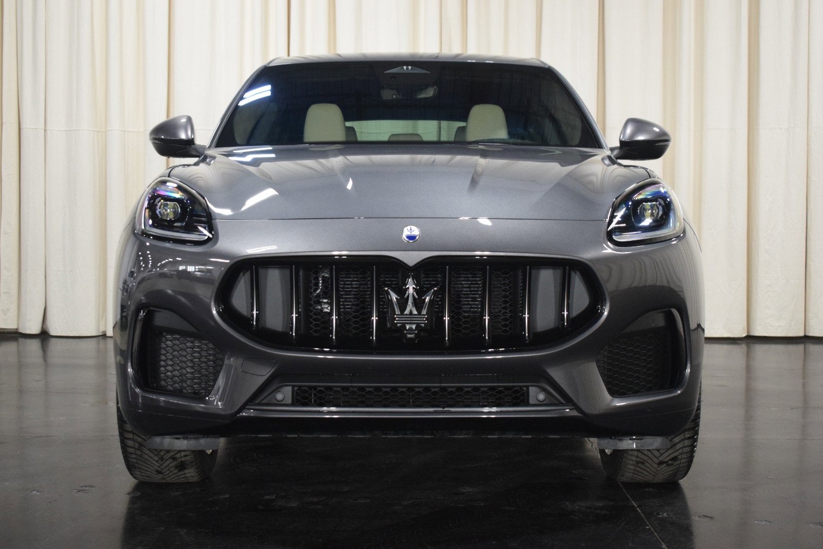 New 2024 Maserati Grecale GT image 8