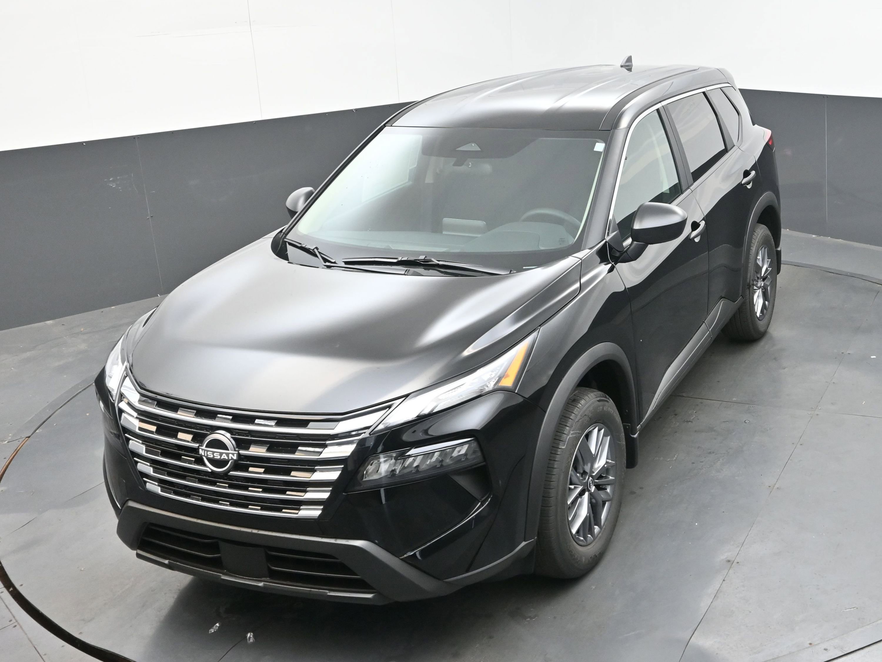 New 2026 Nissan Rogue S image 33