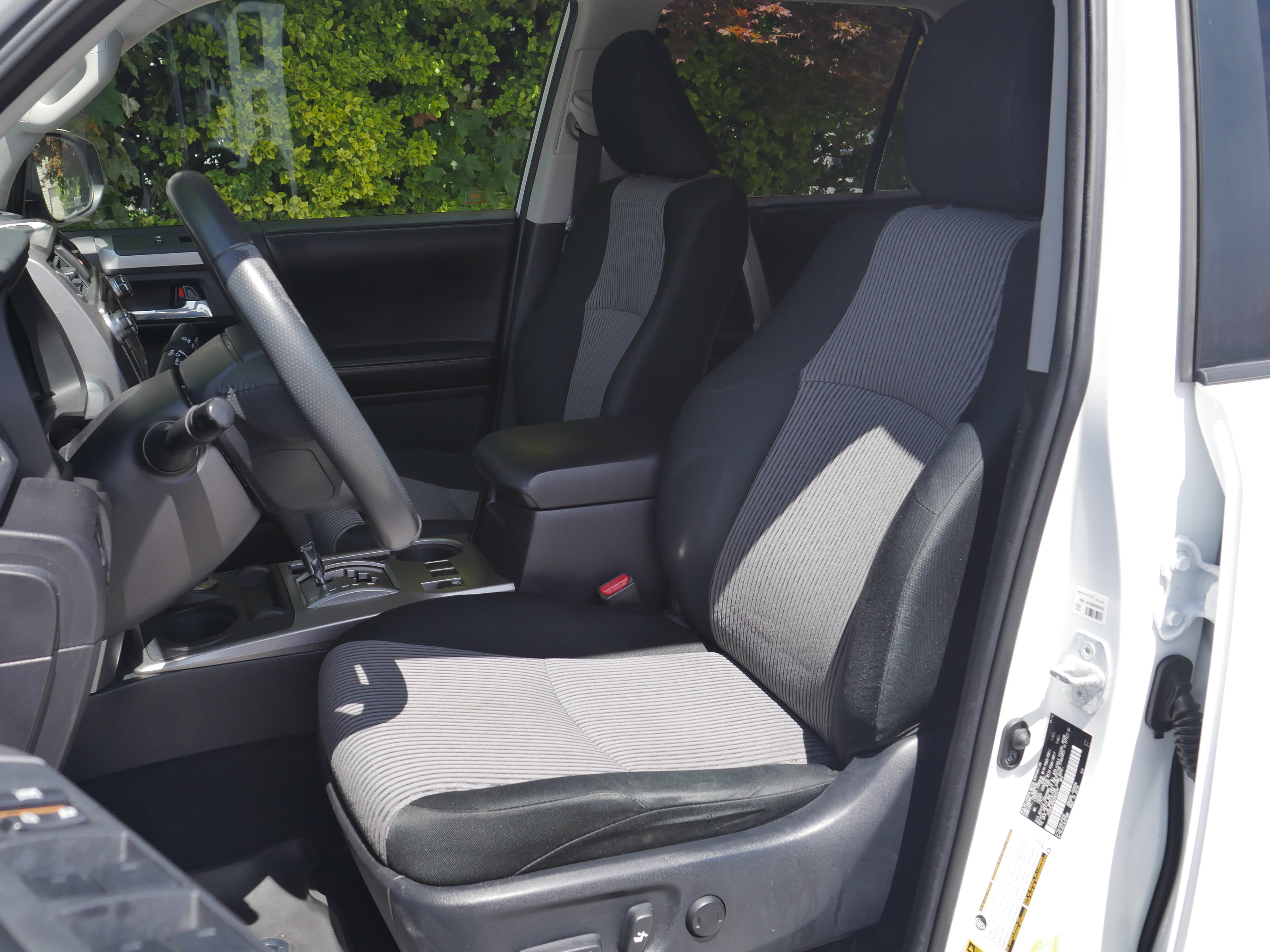 Used 2016 Toyota 4Runner SR5 AWD/4WD image 30