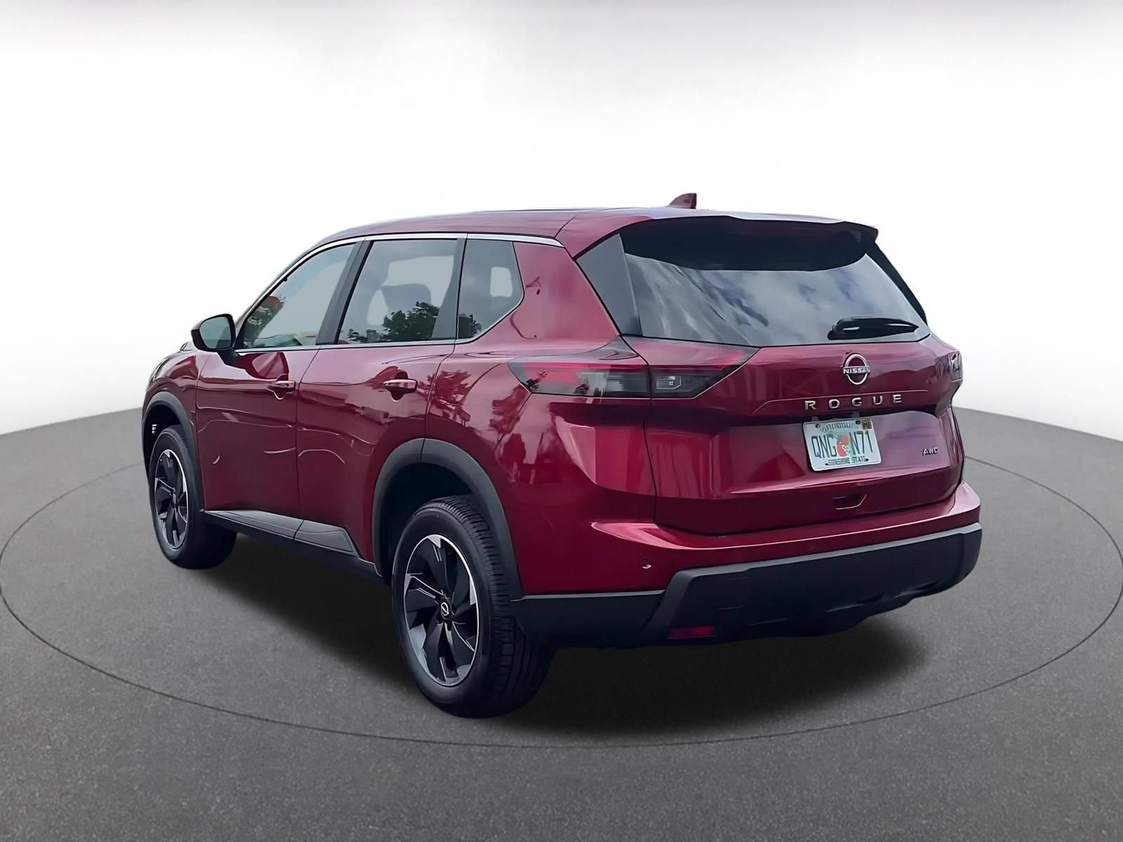 Used 2025 Nissan Rogue SV AWD/4WD image 11
