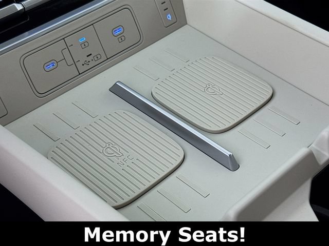 New 2026 Hyundai Santa Fe Calligraphy FWD image 37