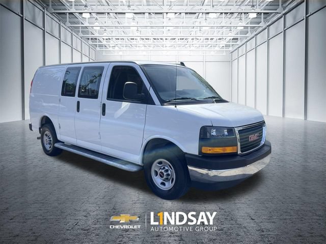 Used 2024 GMC Savana 2500 w/ Driver Convenience Package RWD image 4