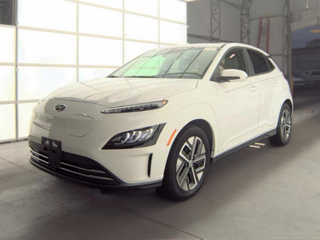 Used 2023 Hyundai Kona Limited w/ Cargo Package FWD image 2