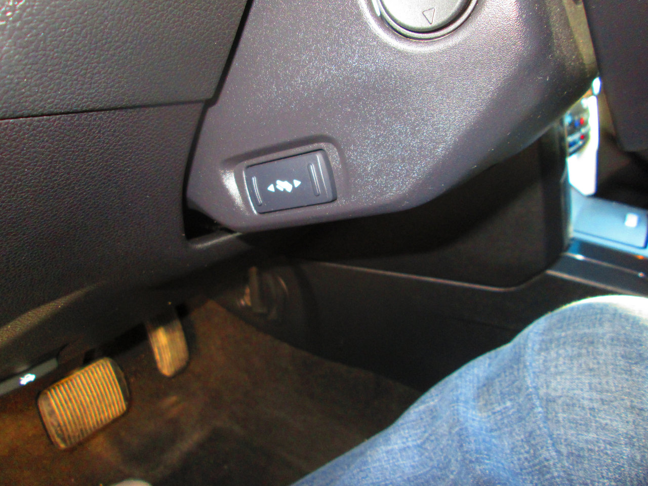 Used 2016 Ford Explorer Limited w/ Equipment Group 301A image 18