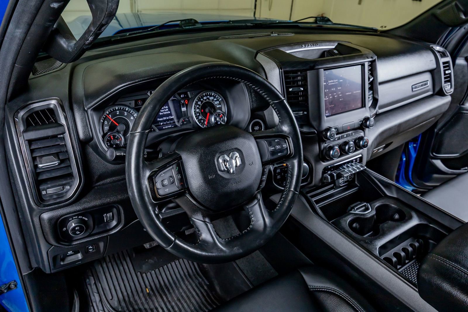 Used 2023 RAM 1500 Big Horn AWD/4WD image 17