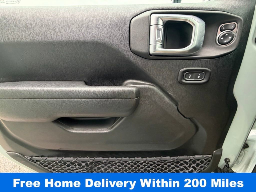 Used 2023 Jeep Wrangler Unlimited Rubicon 4xe image 30