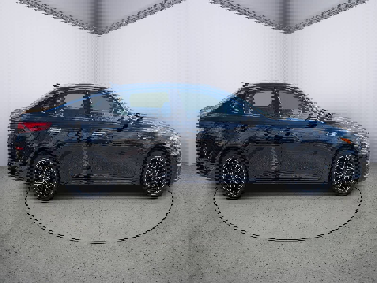 Used 2020 Kia Optima SE image 2