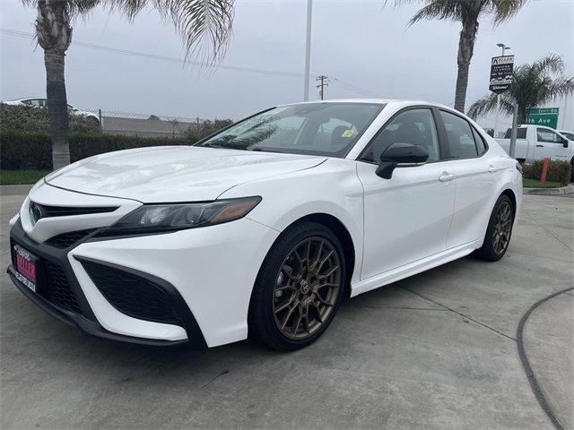 Used 2023 Toyota Camry SE video 1
