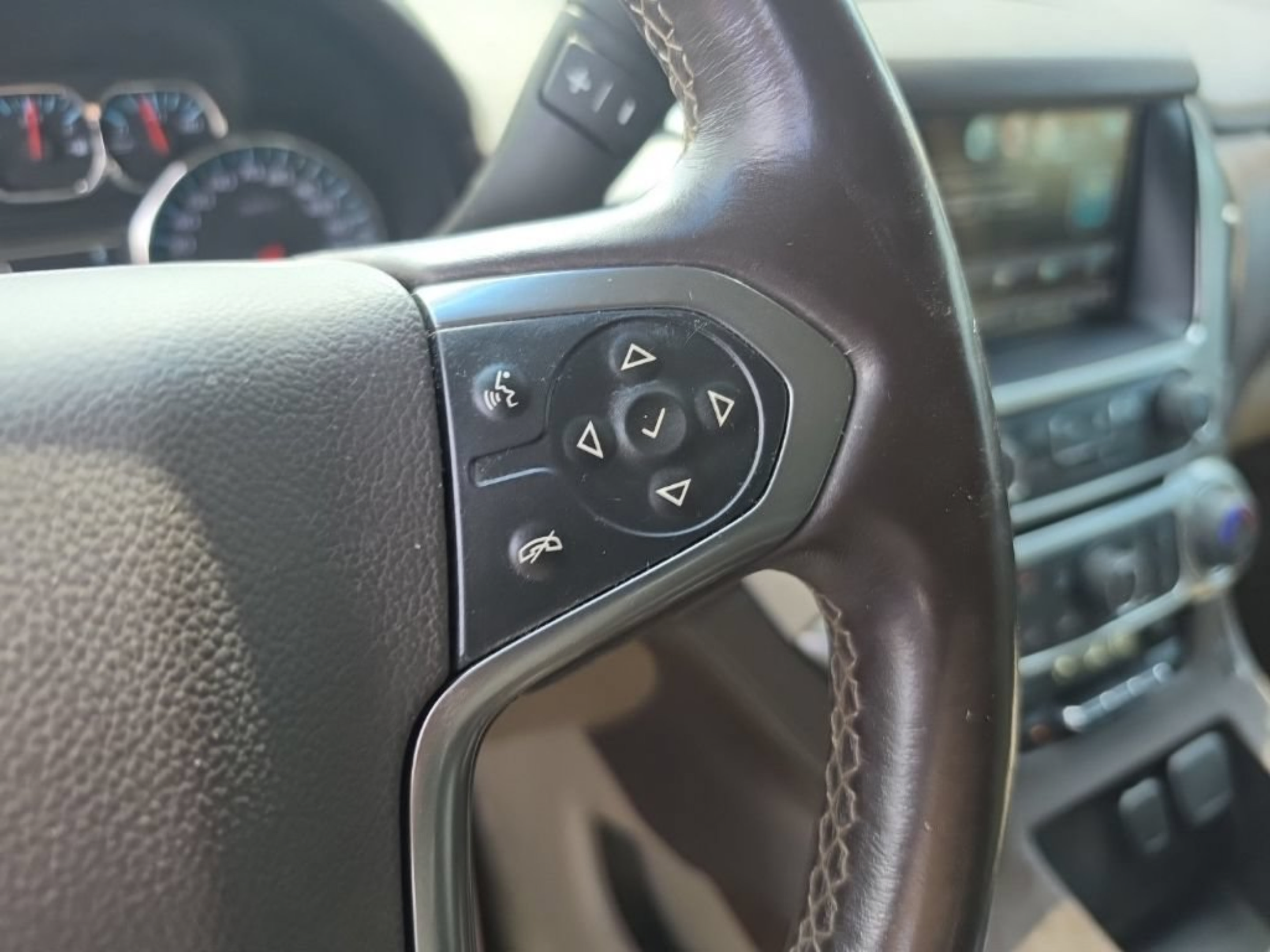 Used 2015 Chevrolet Tahoe LT RWD image 21