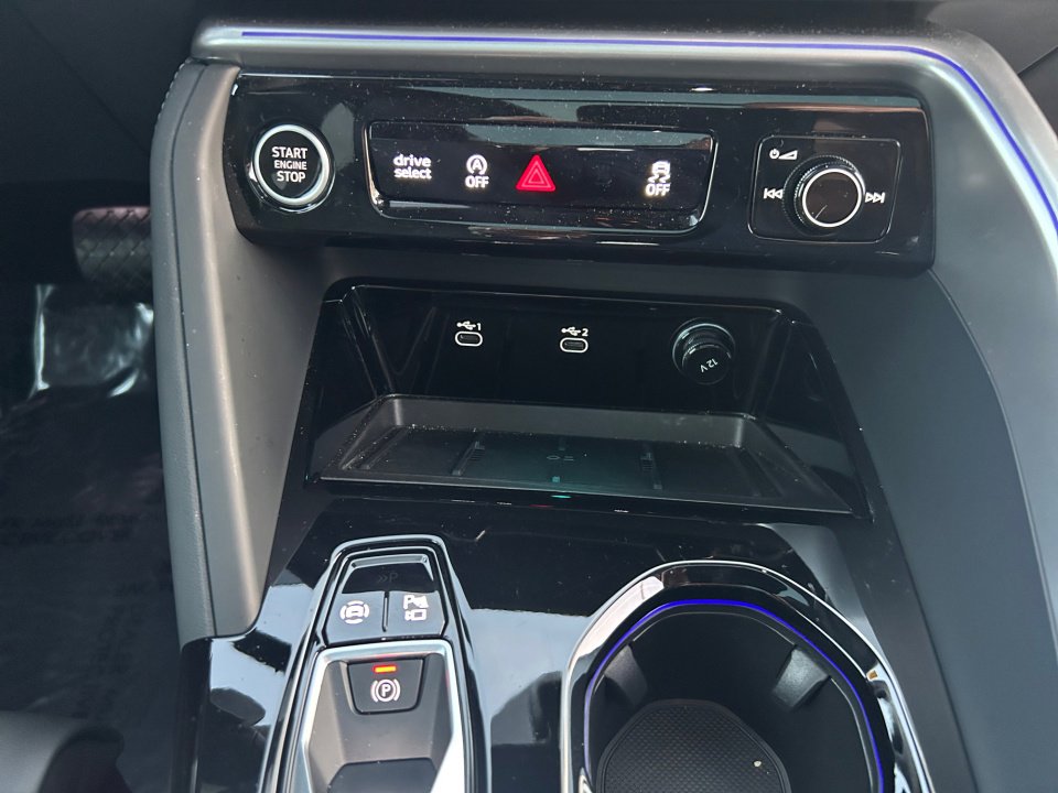 Used 2025 Audi Q5 Premium Plus w/ Premium Plus image 19