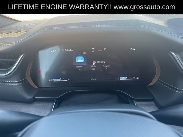 Used 2025 Jeep Grand Cherokee L Limited w/ Luxury Tech Group II AWD/4WD image 14