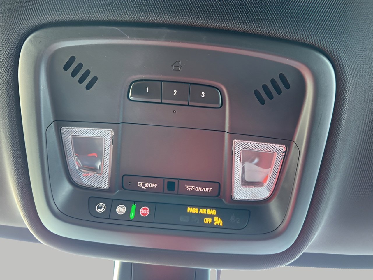 Used 2022 Chevrolet Traverse Premier w/ LPO, Floor Liner Package image 17