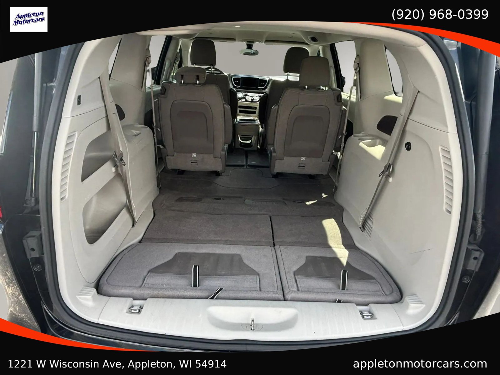 Used 2018 Chrysler Pacifica Touring Plus FWD image 28