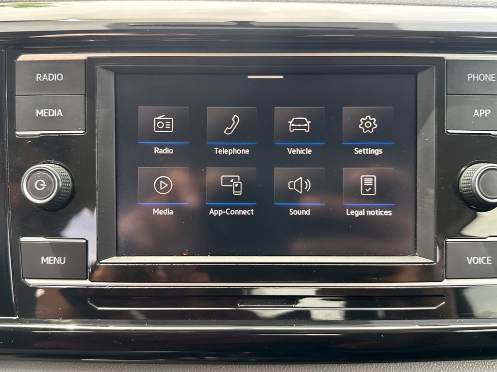 Used 2022 Volkswagen Taos S image 25