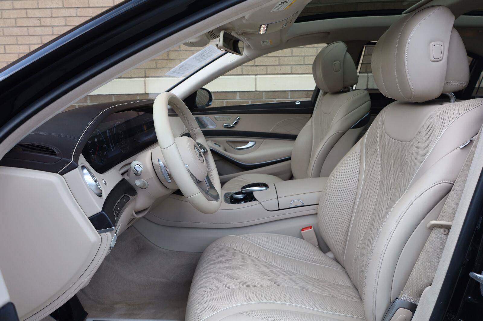 Used 2018 Mercedes-Benz S 560 Sedan image 17