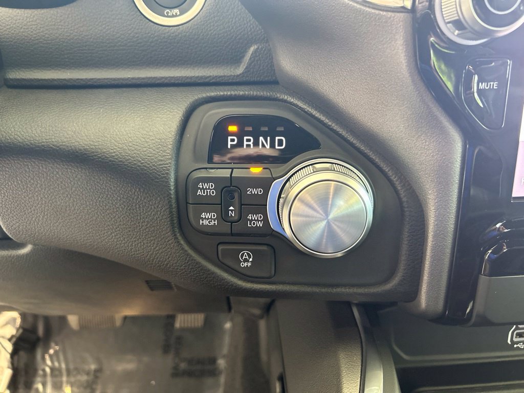Used 2026 RAM 1500 Laramie AWD/4WD image 14