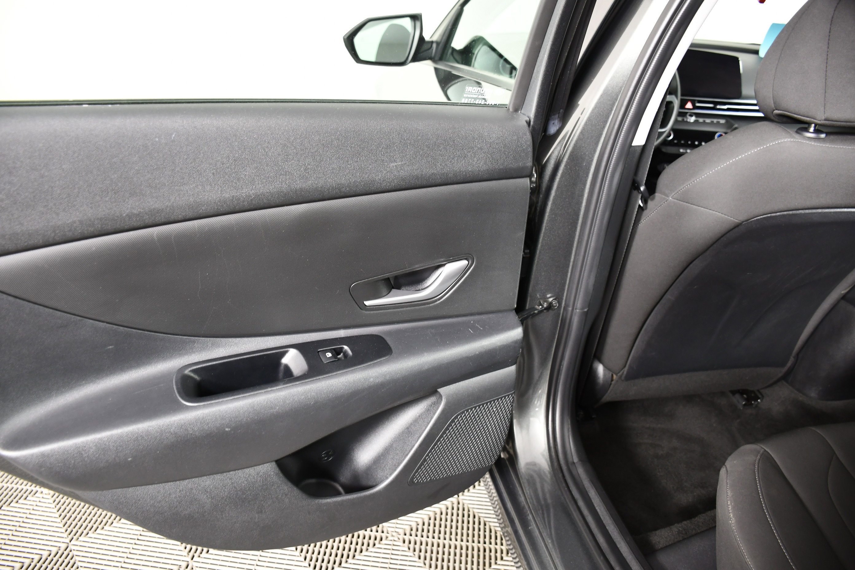 Used 2024 Hyundai Elantra SEL FWD image 46