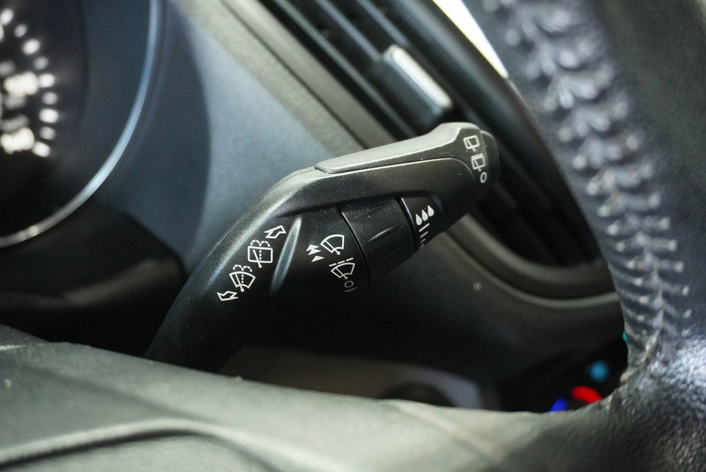 Used 2019 Ford Escape SEL image 25