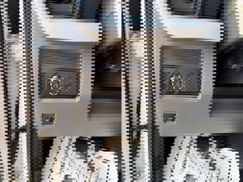 Used 2025 Ford F250 XLT image 17