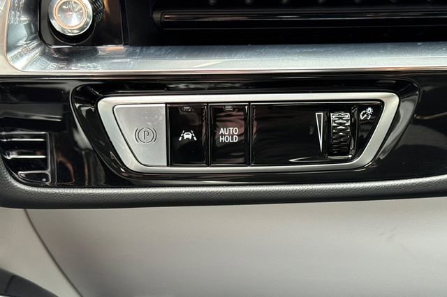 Used 2024 Cadillac Lyriq Sport RWD image 43