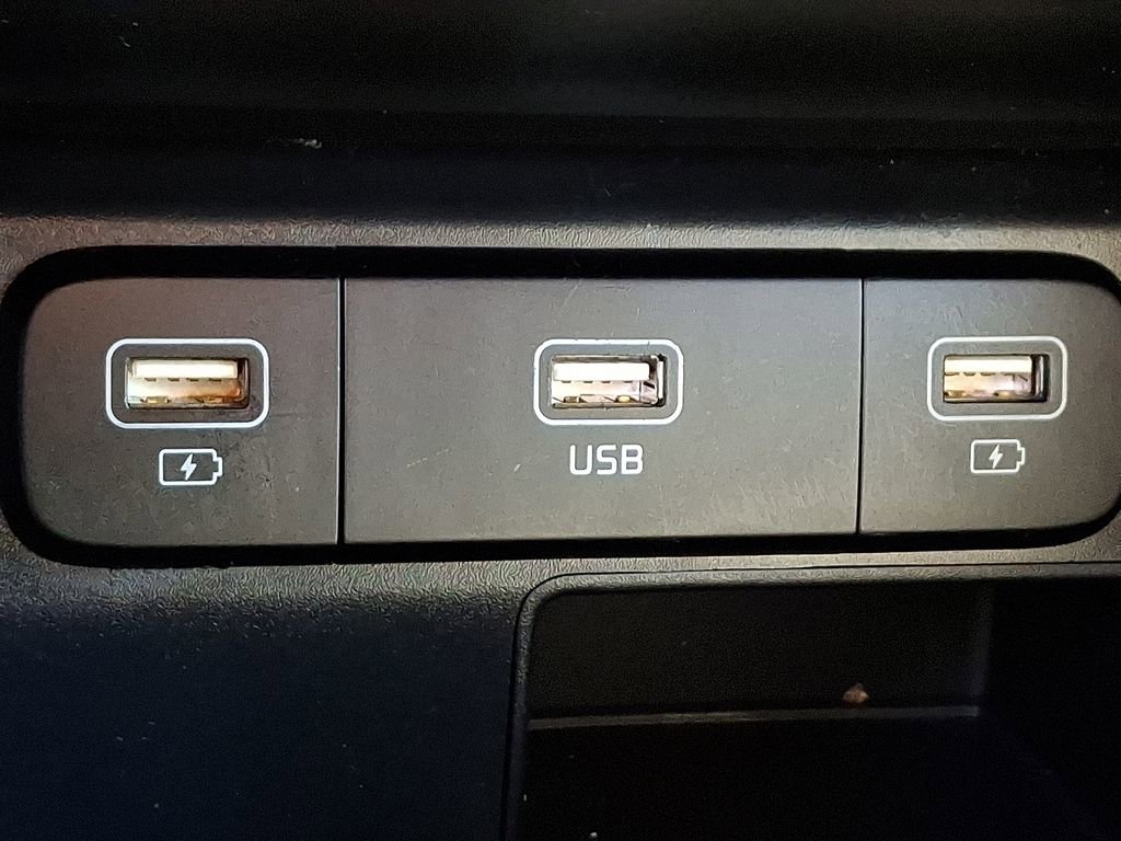 Used 2022 Kia Sorento S image 27