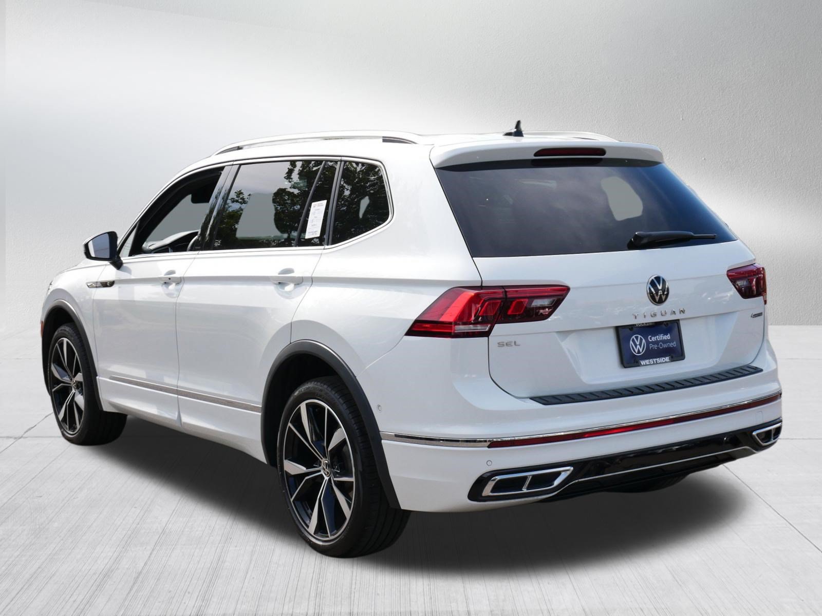 Certified 2024 Volkswagen Tiguan SEL R-Line AWD/4WD image 5