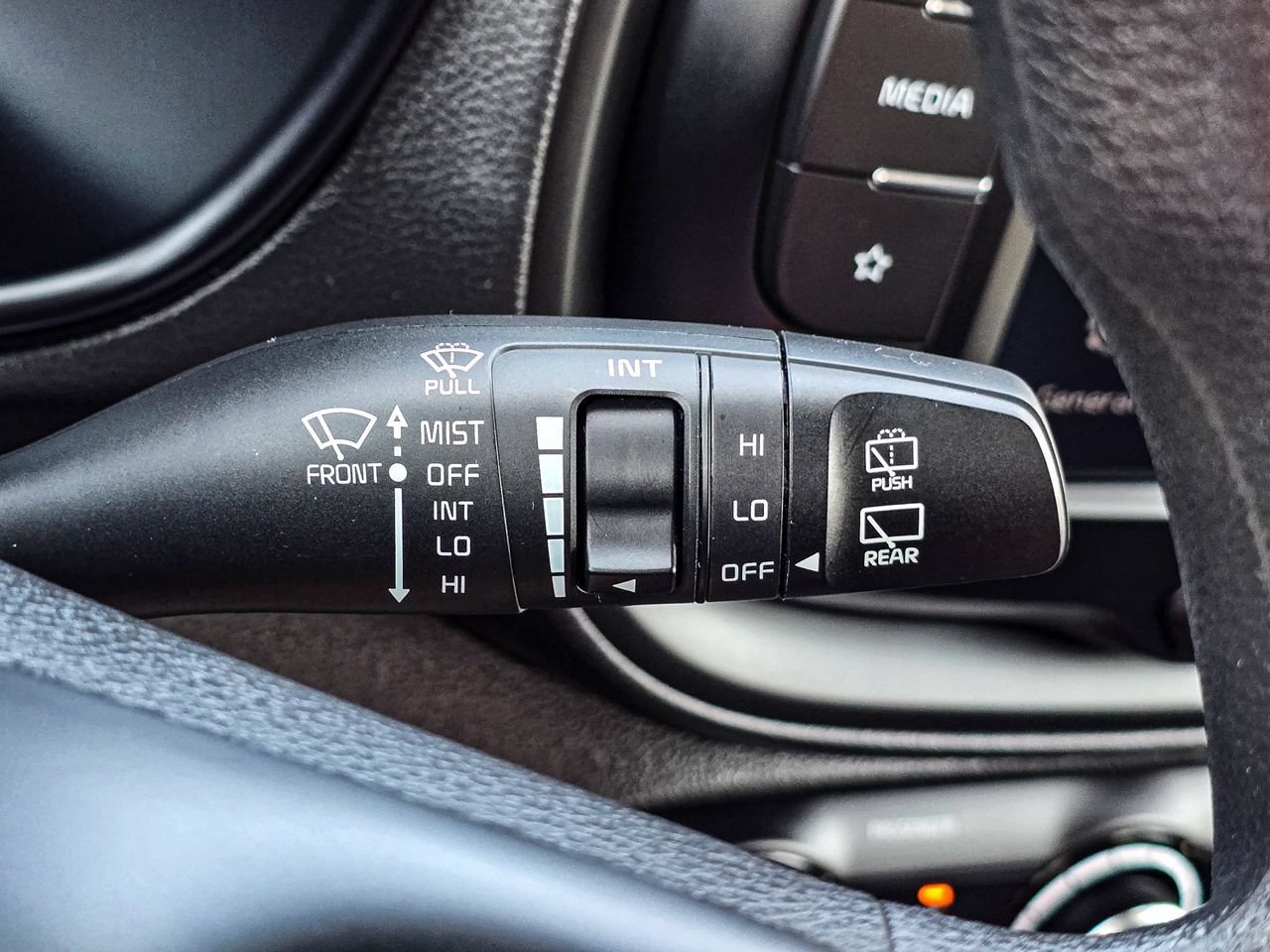 Used 2024 Kia Soul LX w/ Option Group 015 FWD image 30