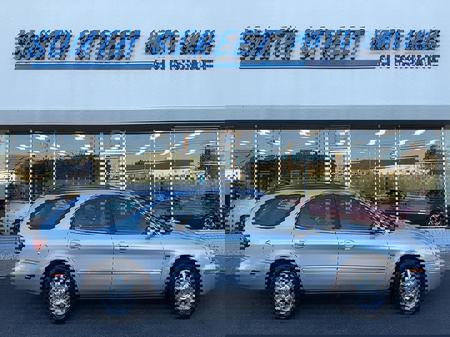 Used 2005 Mercury Sable LS image 1