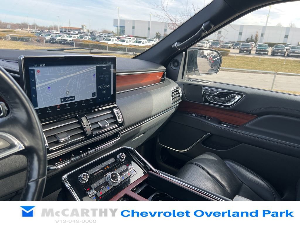 Used 2023 Lincoln Navigator Reserve AWD/4WD image 27
