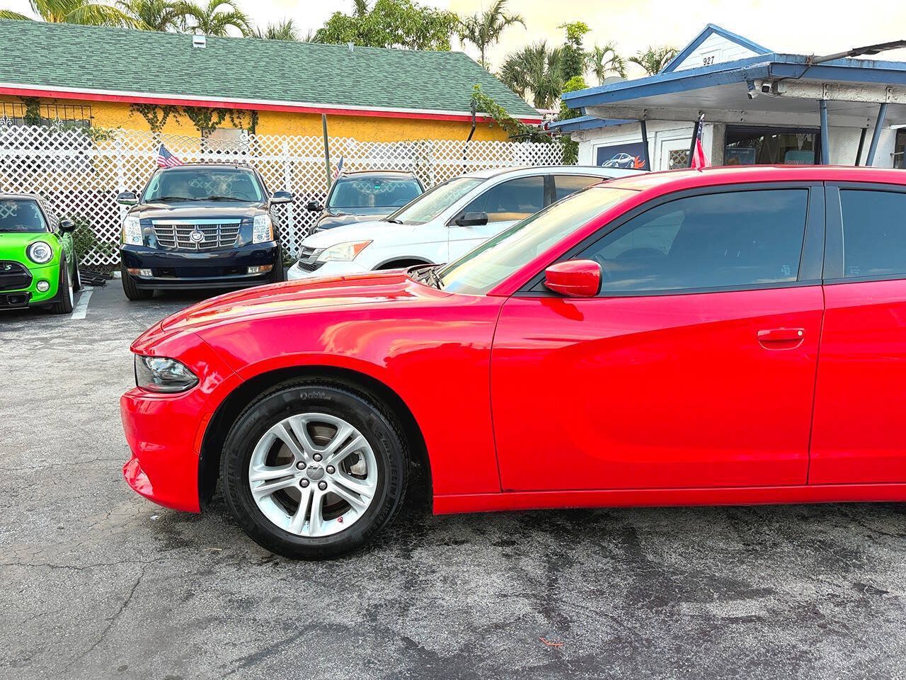 Used 2022 Dodge Charger SXT RWD image 16