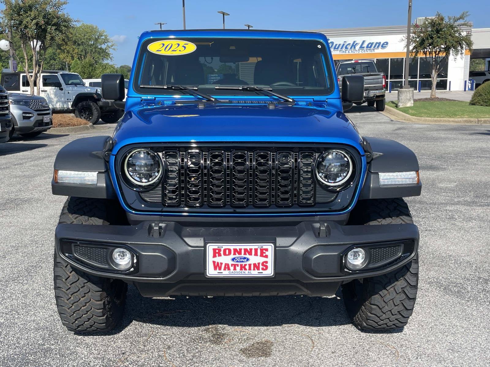 Used 2025 Jeep Wrangler Unlimited Sport AWD/4WD image 10