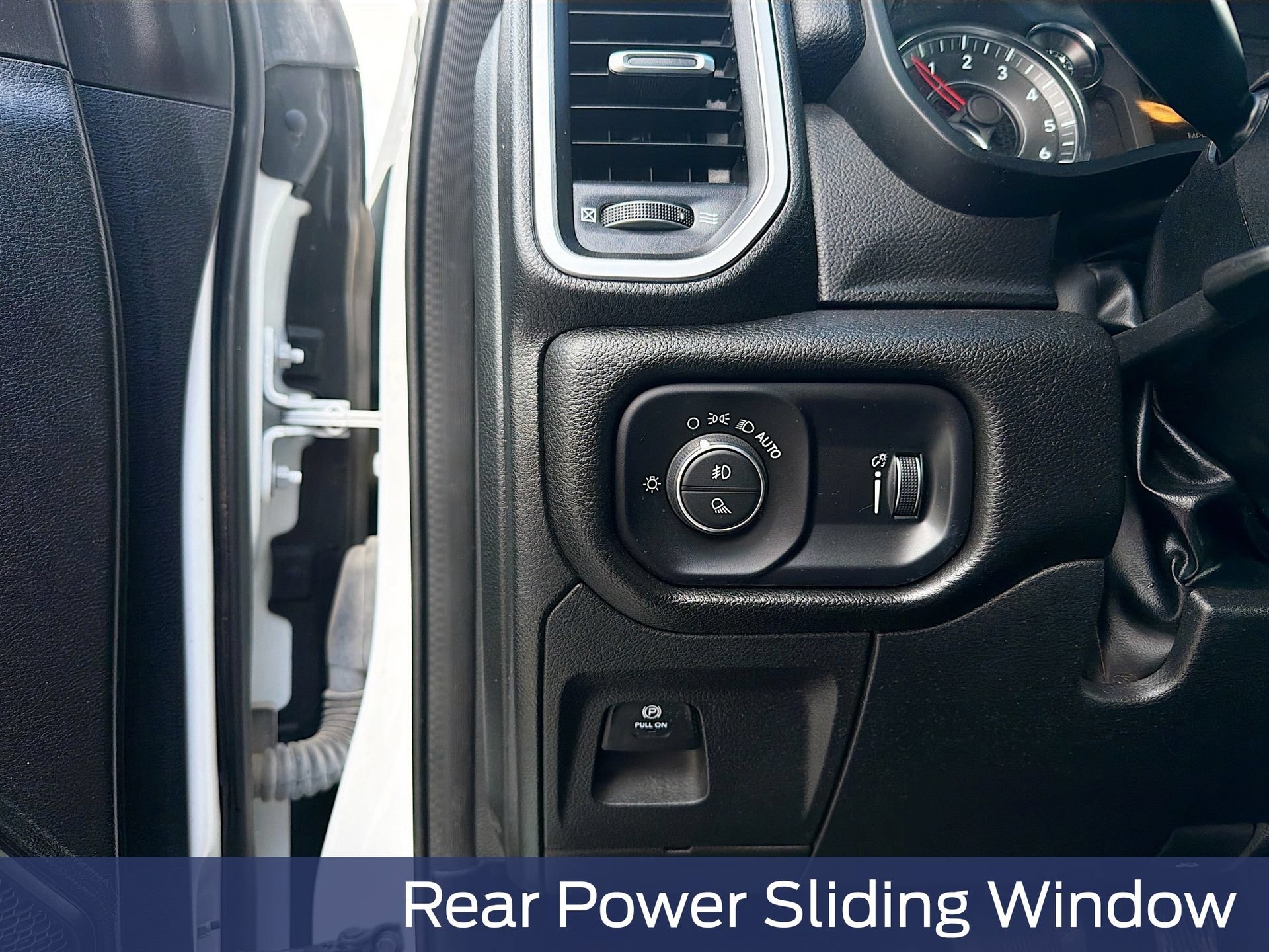 Used 2023 RAM 1500 Big Horn AWD/4WD image 15