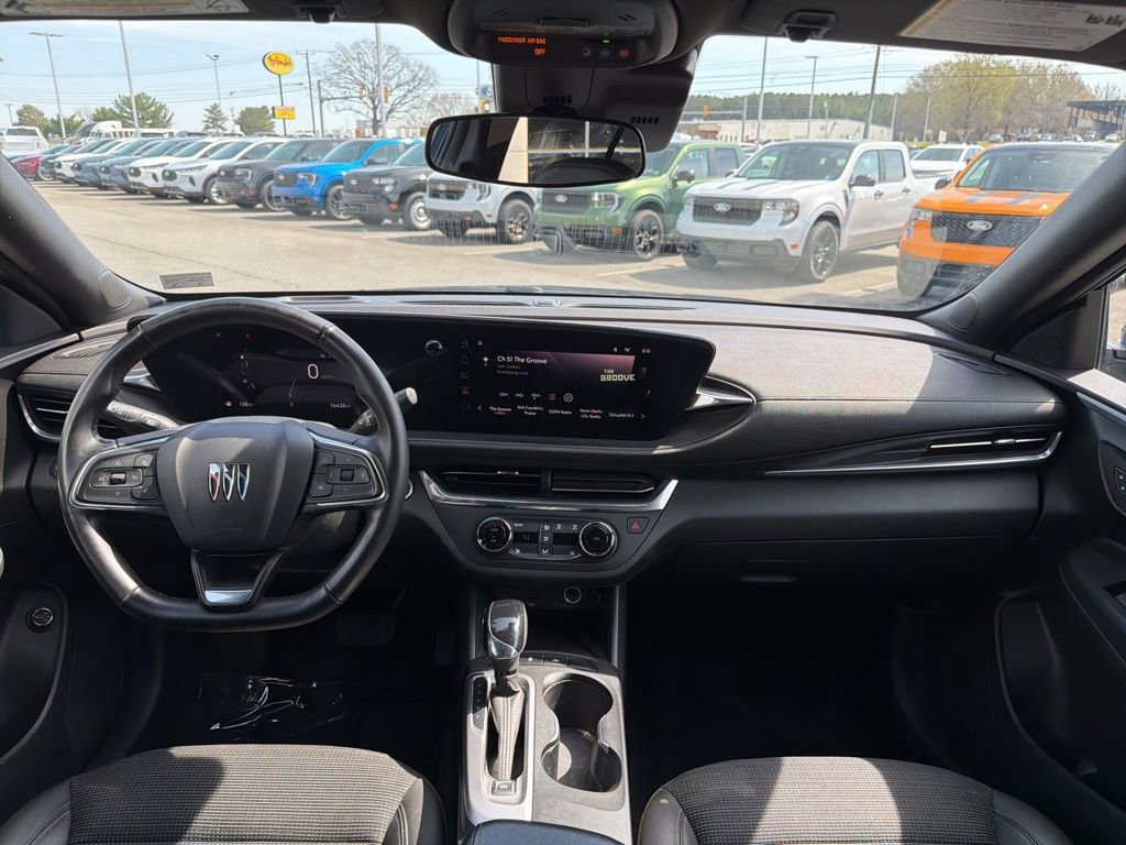 Used 2024 Buick Envista Preferred w/ Convenience I Package FWD image 23